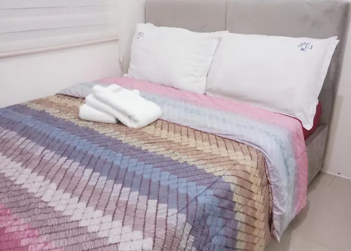 Urban Deca Tower Edsa Cubao * مانيلا