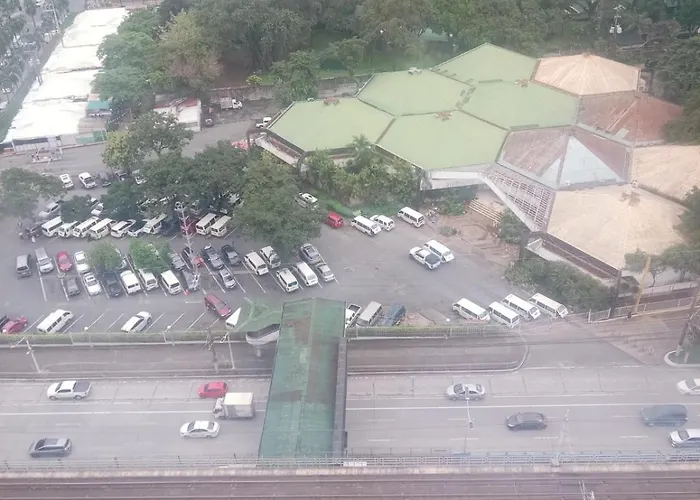 شقة فندقية Urban Deca Tower Edsa Cubao *